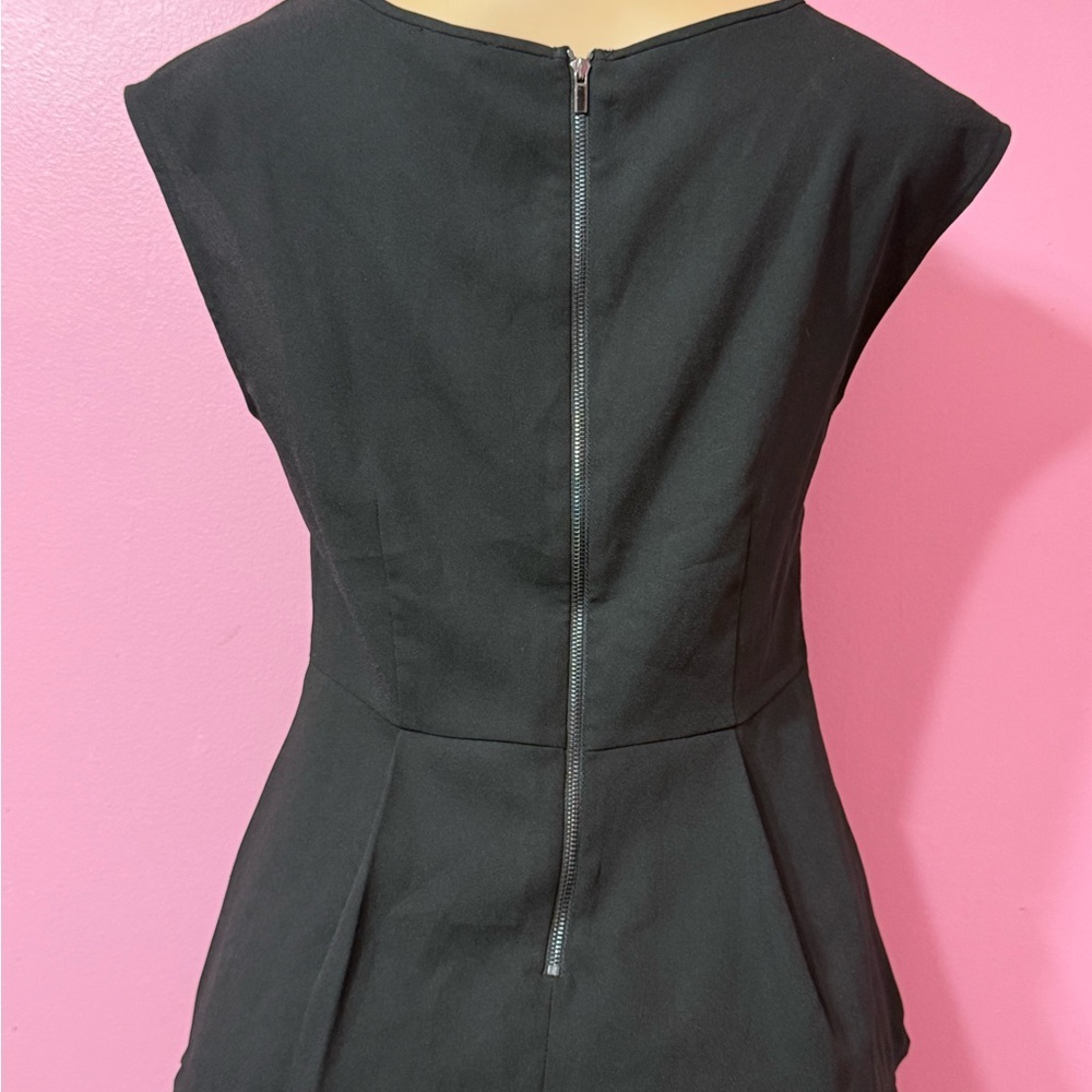 Ann Taylor Women's Sleeveless Blouse Black Size 8 Round Neck - Picture 2 of 7